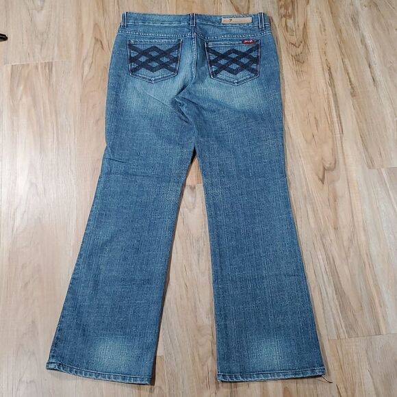 🔸️HOST PICK Anthro Seven7 Blue Decorative Back Pockets Jeans Size 6/28 - Picture 3 of 13